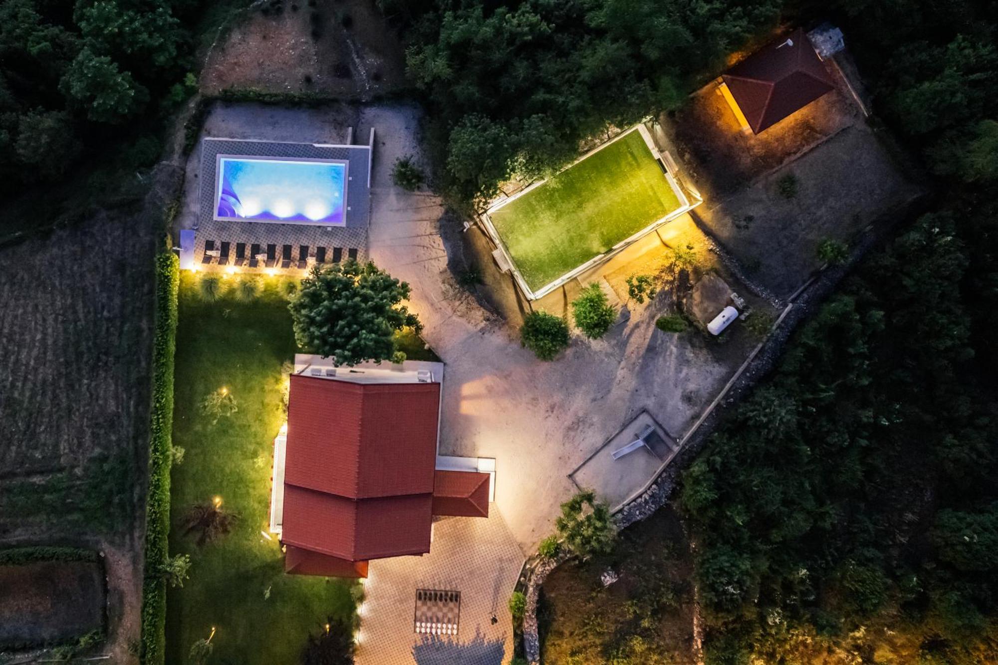 Villa Matko - Family Destination Zmijavci Exterior photo
