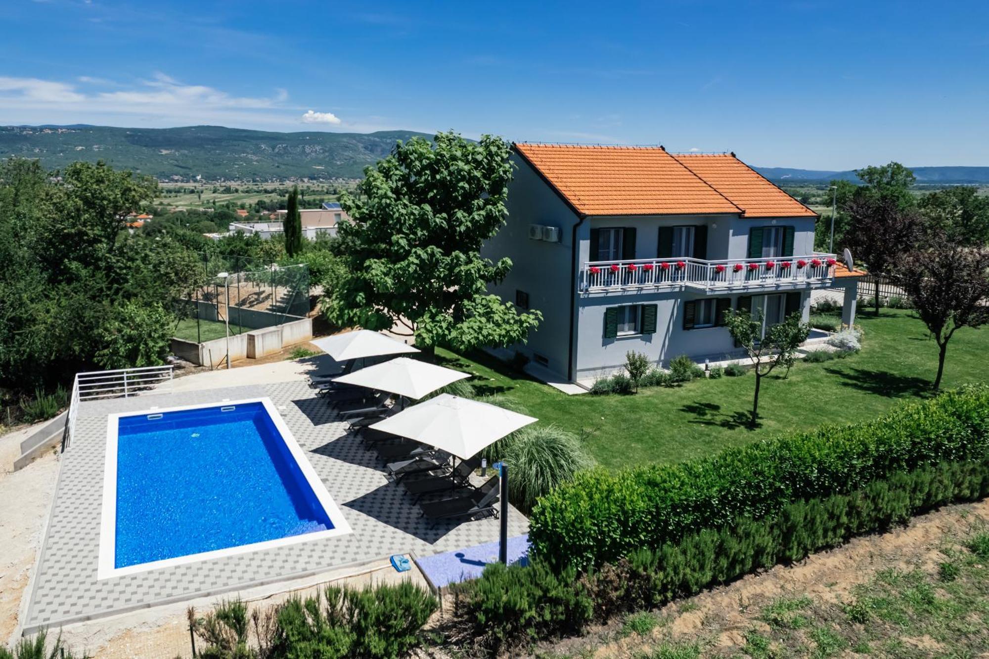 Villa Matko - Family Destination Zmijavci Exterior photo