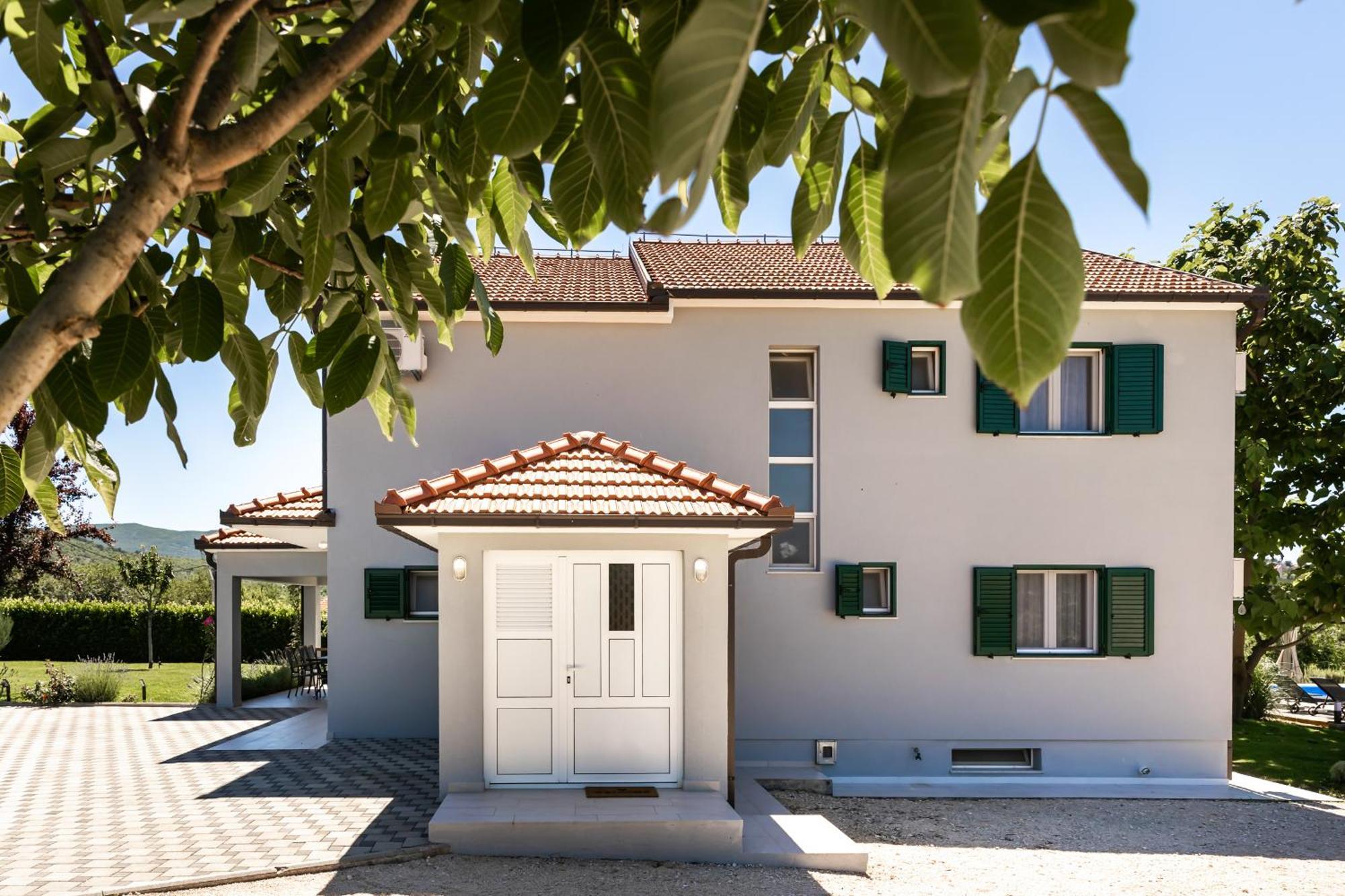 Villa Matko - Family Destination Zmijavci Exterior photo