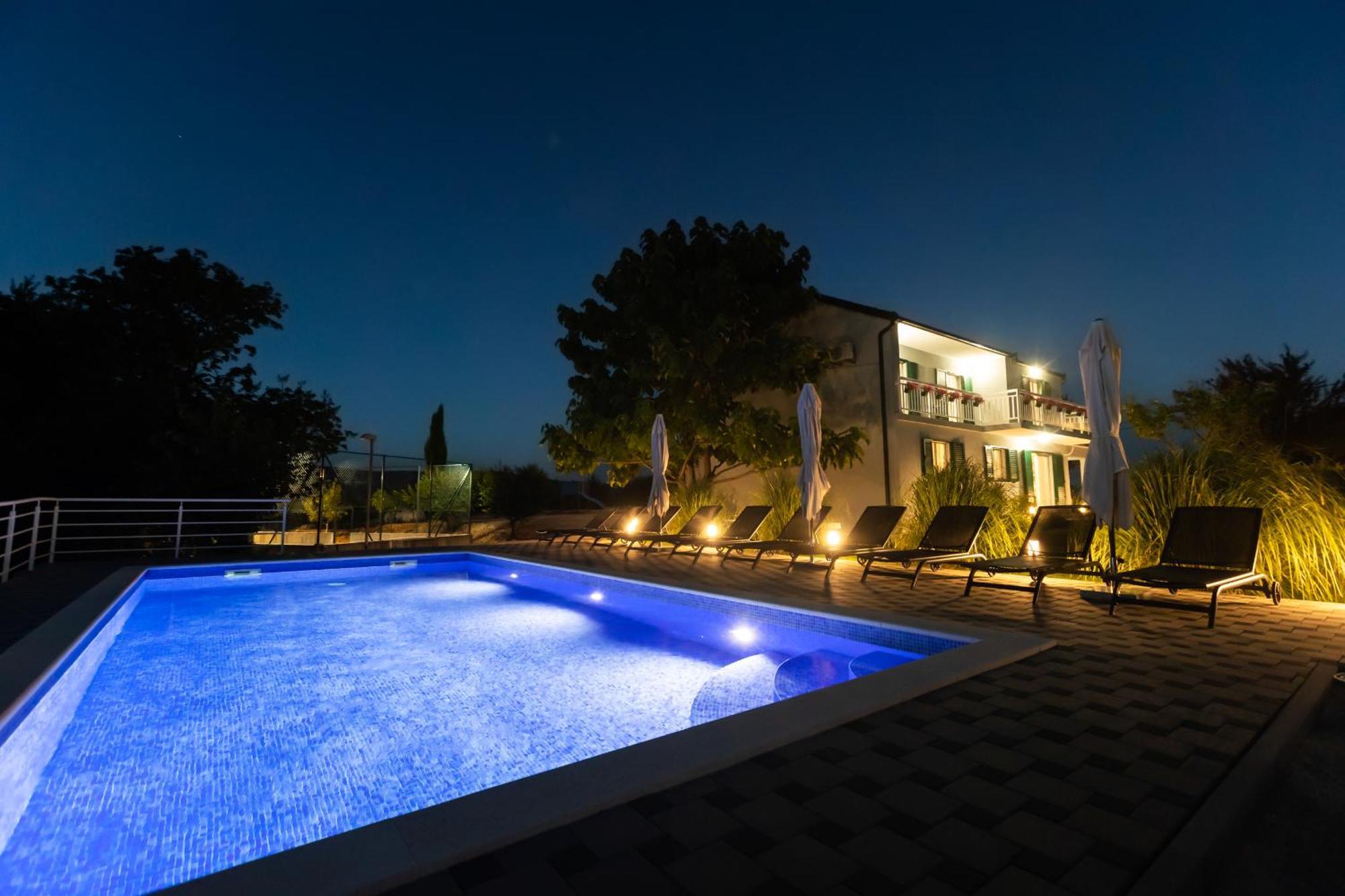 Villa Matko - Family Destination Zmijavci Exterior photo